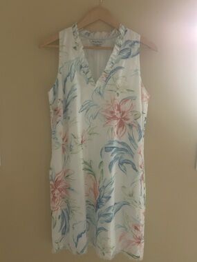 Tommy Bahama white v-neck dress with Pastel Blue and Pink flower.